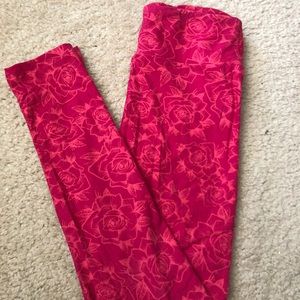 One size (OS) LuLaRoe leggings